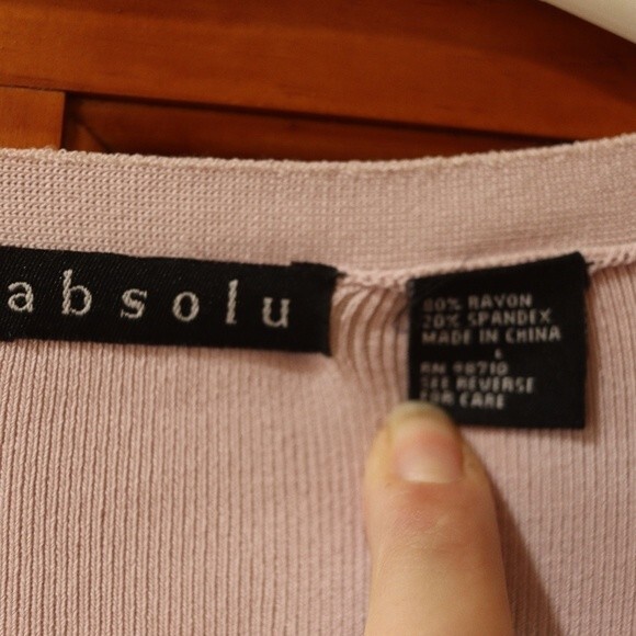 Absolu Pink Cardigan Embroidered Sweater Mother of Pearl Buttons LG - Picture 9 of 13